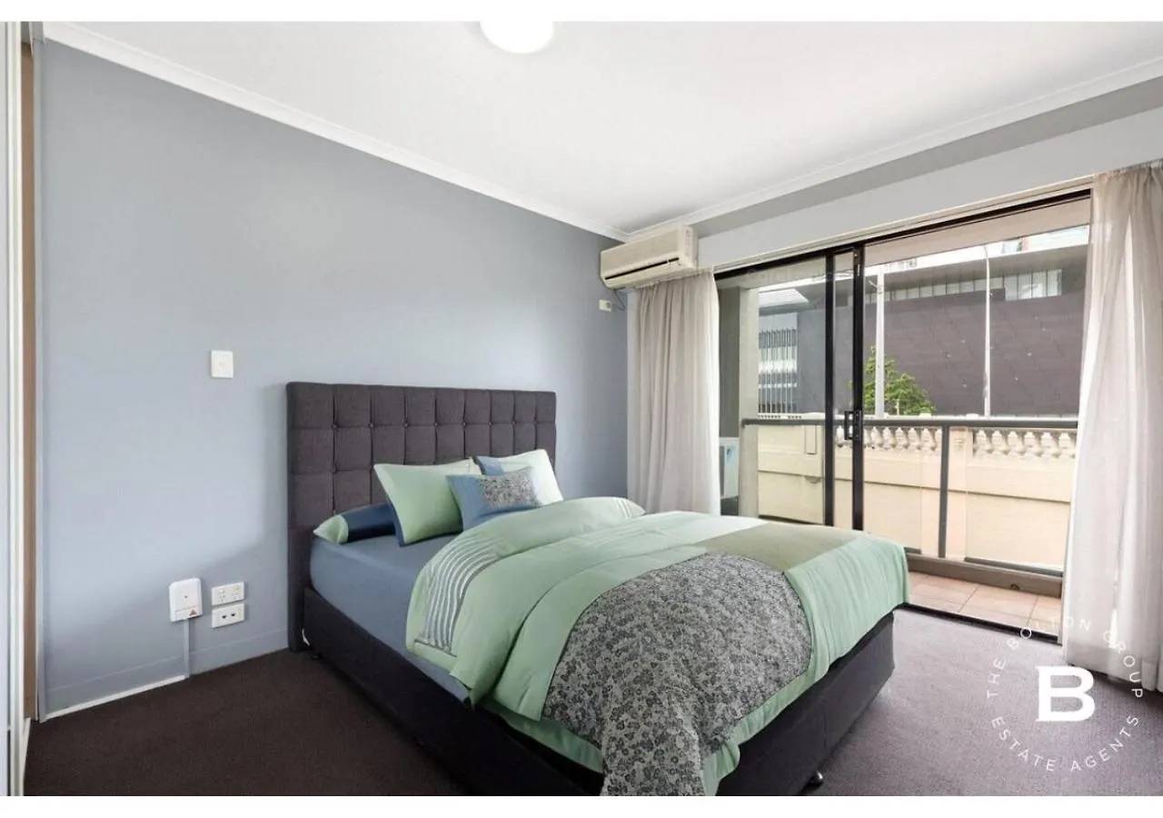 City Skyline View, Urban Retreat Brisbane